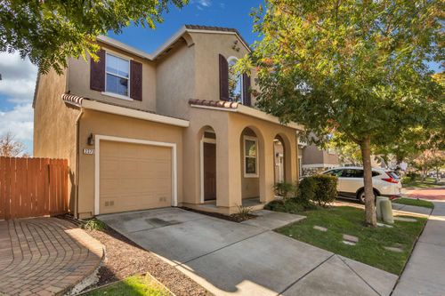 2373 Coffeeberry Rd, West Sacramento, CA, 95691-4558 | Card Image