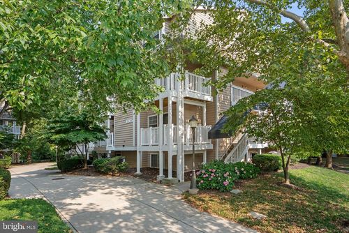 220-10805 Hampton Mill Ter, ROCKVILLE, MD, 20852-5459 | Card Image