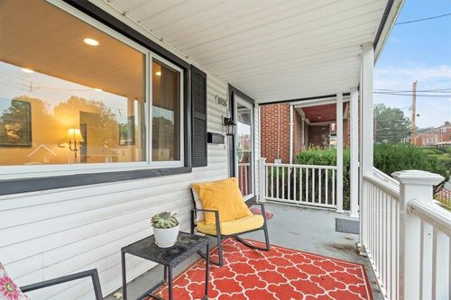 1055 Premier St, Pittsburgh, PA, 15201-2154 | Card Image