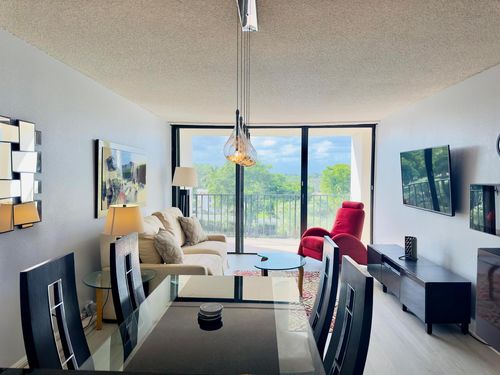 apt-505-1830 Embassy Dr, West Palm Beach, FL, 33401-1971 | Card Image