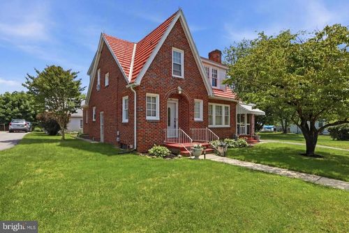 69 S Main St, STEWARTSTOWN, PA, 17363-4083 | Card Image