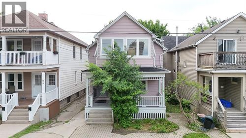 196 Brock St N, Sarnia, ON, N7T5Z3 | Card Image