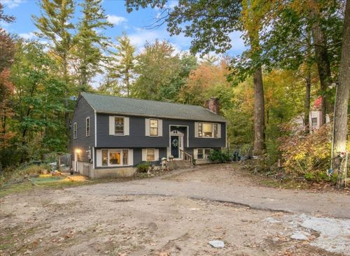 38 Red Deer Rd, Londonderry, NH, 03053-2629 | Card Image