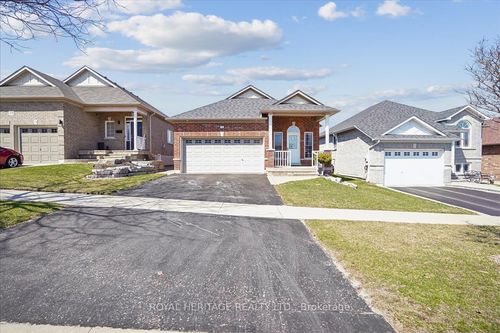 38 Bingham Gate, Clarington, ON, L1E3K3 | Card Image