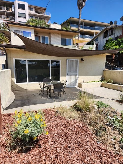 1980 Stanley Ave, Signal Hill, CA, 90755-6016 | Card Image