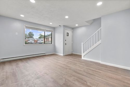apt-e11-187 Homestead St, Manchester, CT, 06042-3078 | Card Image
