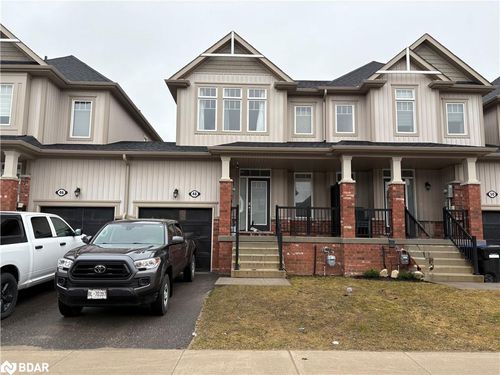 48 Portland St, Collingwood, ON, L9Y3Z6 | Card Image