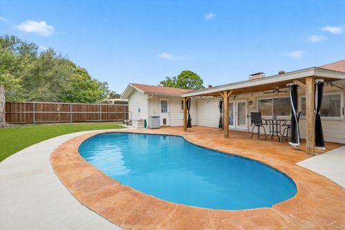 228 Wildfire Dr, Lewisville, TX, 75067-5260 | Card Image