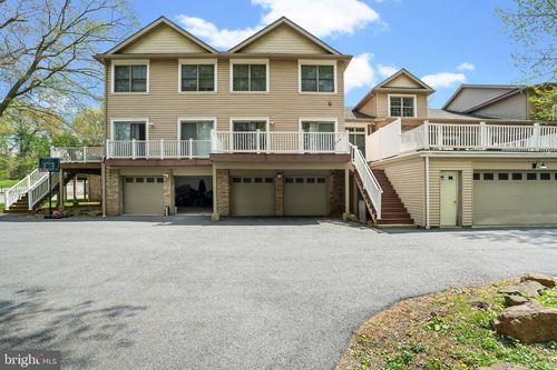 105 High Pointe Dr, HUMMELSTOWN, PA, 17036-8104 | Card Image