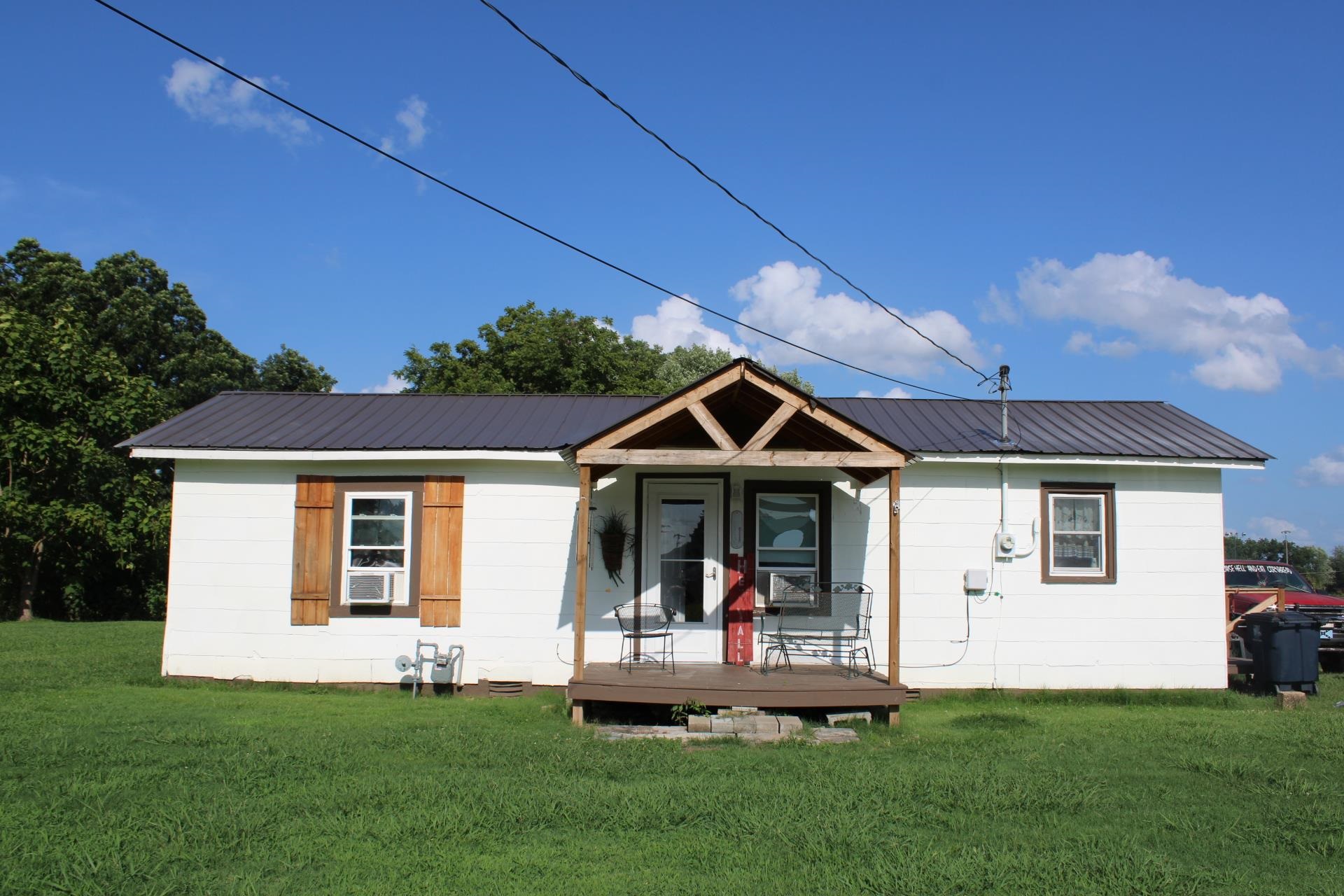 Mill St, Halls, TN 38040