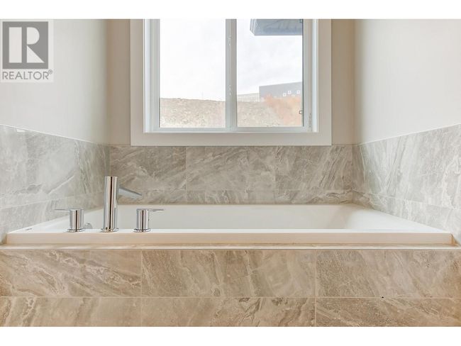 788 Acadia St, House other with 4 bedrooms, 3 bathrooms and 2 parking in Kelowna BC | Image 24