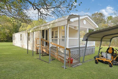 5353 County Road 154, Alvin, TX, 77511-8117 | Card Image