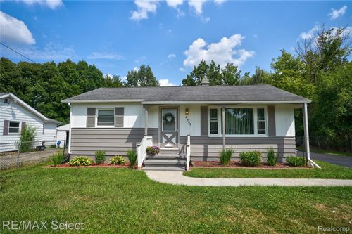 4505 Sheldon Lane, Flint Charter Township, MI, 48507 | Card Image