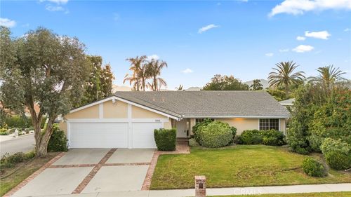 11001 Limerick Ave, Chatsworth, CA, 91311 | Card Image