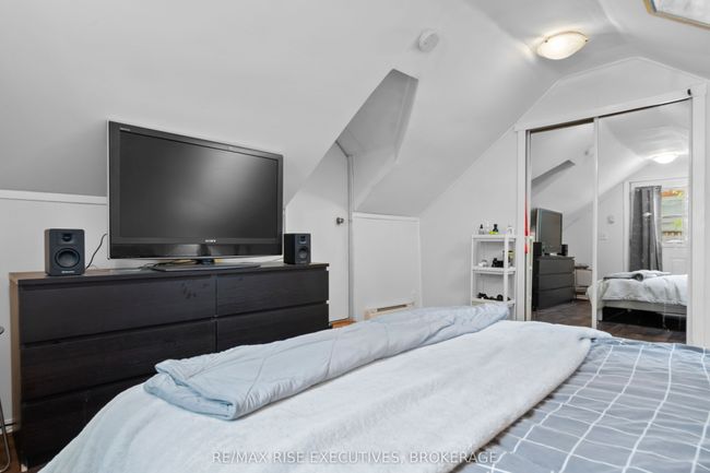 98 Mack St, House other with 2 bedrooms, 1 bathrooms and 1 parking in Kingston ON | Image 20