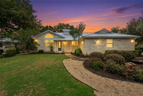 140 Donna Dr, Wimberley, TX, 78676-4913 | Card Image