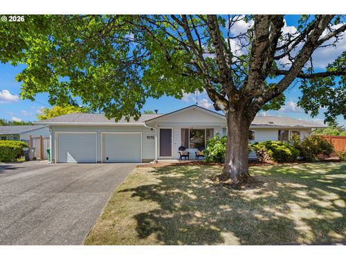 1015 Saville Ave, Eugene, OR, 97404-1578 | Card Image