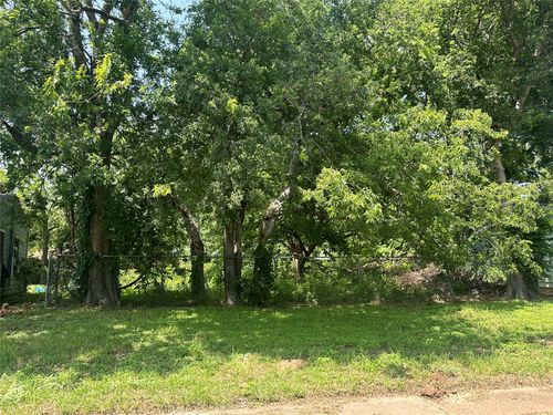 316 Fisseler St, Waco, TX, 76704-1444 | Card Image