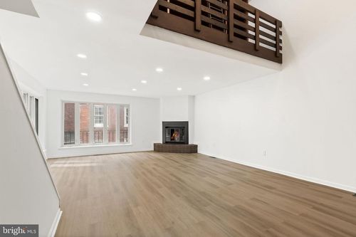 101 Naudain St, PHILADELPHIA, PA, 19147-2406 | Card Image