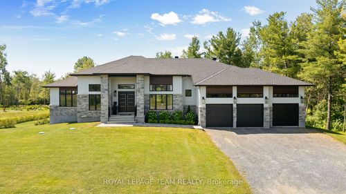 216 Shamus Way, Carp, ON, K0A1L0 | Card Image