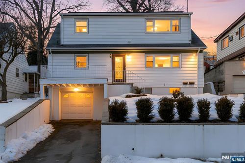 86 Katz Ave, Paterson, NJ, 07502-1200 | Card Image