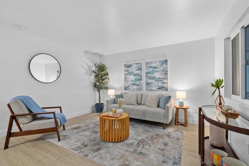 210-1030 Robinson Ave, San Diego, CA, 92103-4456 | Card Image