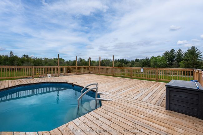 3758 Mcconnell Rd, House other with 5 bedrooms, 3 bathrooms and 12 parking in South Frontenac ON | Image 11