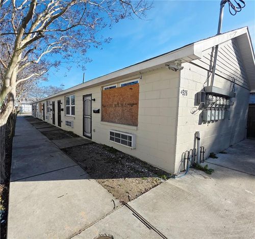 f-4526 N Robertson Street, New Orleans, LA, 70117 | Card Image