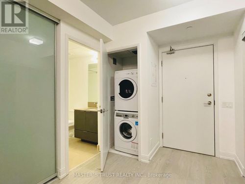 3906-181 Dundas St E, Toronto, ON, M5A0N5 | Card Image