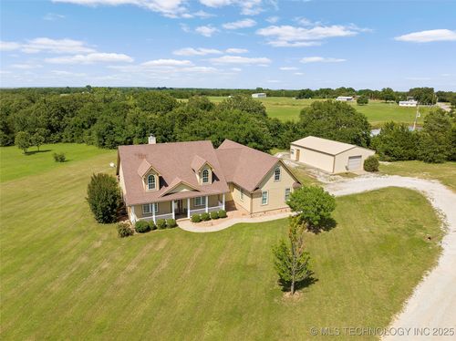 751 Pinewood Trails Dr, Ardmore, OK, 73401-0663 | Card Image