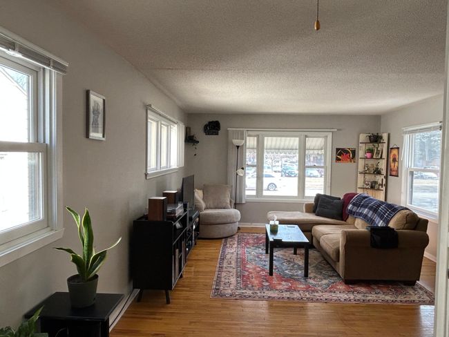 Living Room.JPG | Image 12