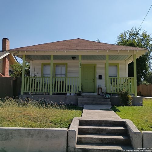 646 Canton, San Antonio, TX, 78202-3105 | Card Image