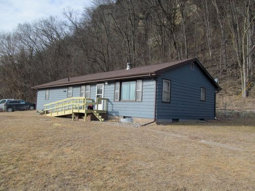 11026 Highway 133, CASSVILLE, WI, 53806 | Card Image