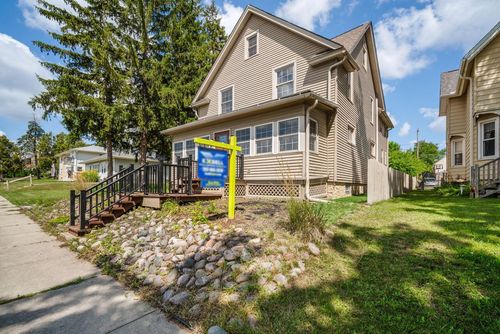 N88W16226 Park Boulevard, Menomonee Falls, WI, 53051 | Card Image