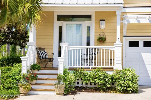 211 River Gate Ln, Wilmington, NC, 28412-2642 | Card Image