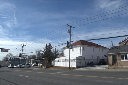 837 Willis Ave, Albertson, NY, 11507-1933 | Card Image