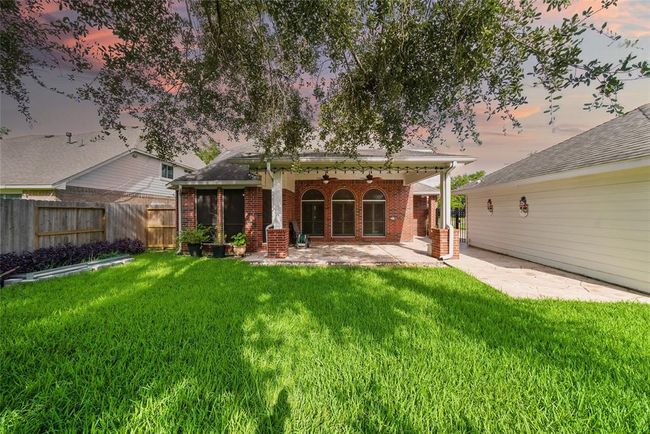 2426 Hanston Ct, House other with 4 bedrooms, 3 bathrooms and 2 parking in Pearland TX | Image 26