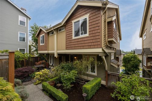 a-1828 25th Ave, Seattle, WA, 98122-3024 | Card Image