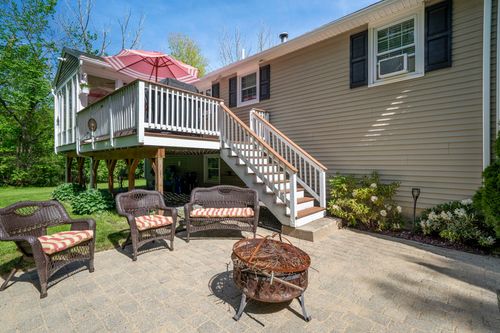 123 Brady Ave, Salem, NH, 03079-4023 | Card Image