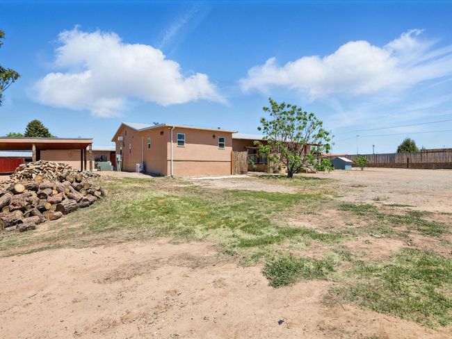 35 Walnut Trail, House other with 4 bedrooms, 3 bathrooms and 2 parking in Velarde NM | Image 33
