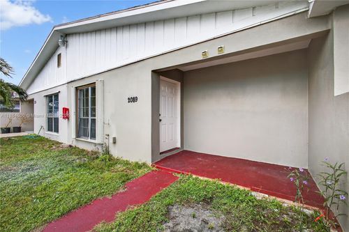 2089 E Bond Dr, West Palm Beach, FL, 33415-7021 | Card Image