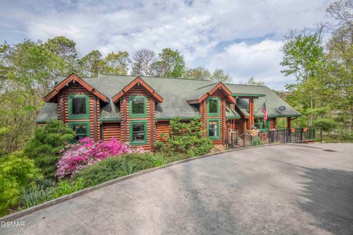 3123 Rocking Chair Ln, Sevierville, TN, 37862-6512 | Card Image