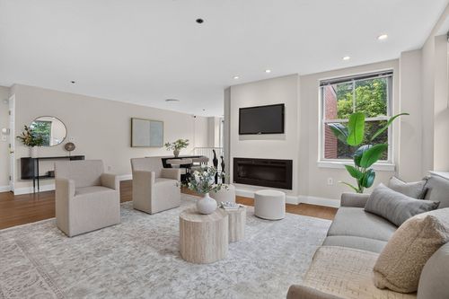 331-150 Staniford St, Boston, MA, 02114 | Card Image