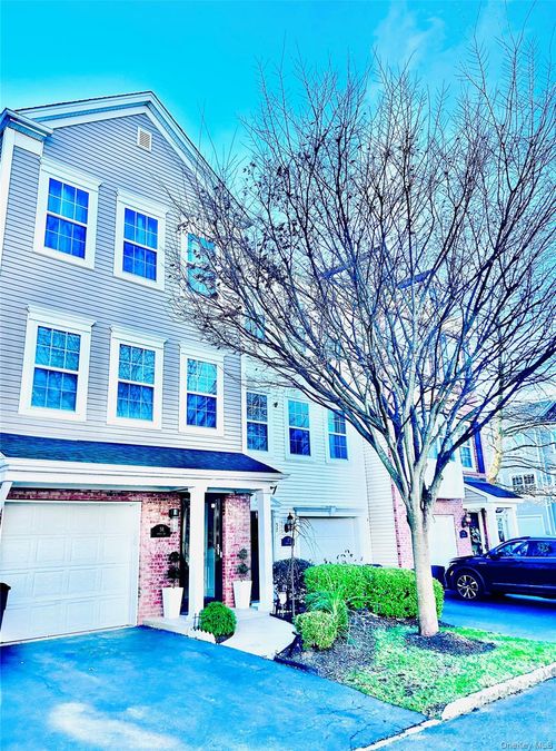 58 Rialto Way, Patchogue, NY, 11772-3566 | Card Image