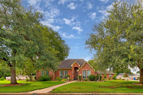 228 S Amherst Dr, West Columbia, TX, 77486-8607 | Card Image
