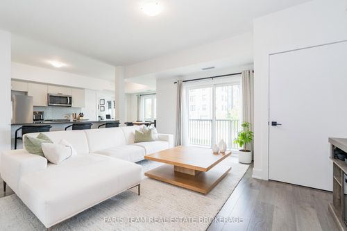 102-8 Culinary Lane, Barrie, ON, L9J0T2 | Card Image
