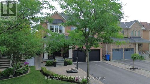 53 Braith Cres, Stouffville, ON, L4A0B9 | Card Image