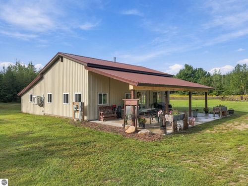 17181 10th Ave, Marion, MI, 49665-8127 | Card Image