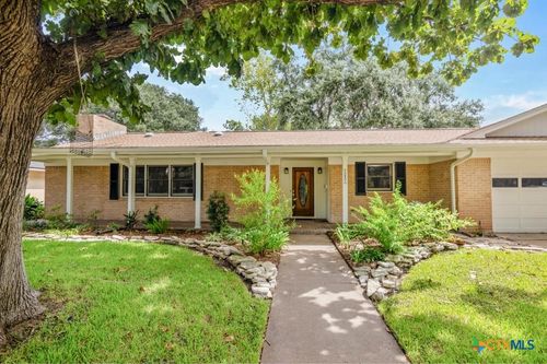 104 Warwick Glen St, Victoria, TX, 77904-2262 | Card Image