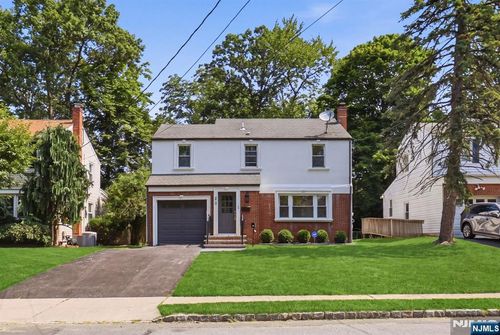 23 Buckingham Rd, West Orange, NJ, 07052-2703 | Card Image